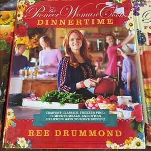 Pioneer woman cook books.